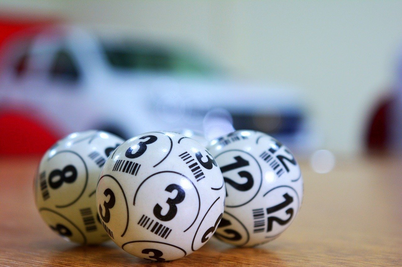 Balls with numbers drawn on them